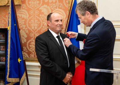 remise legion honneur decoration avignon vaucluse